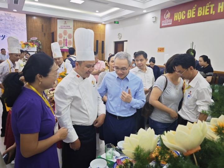 Đoàn du lịch
