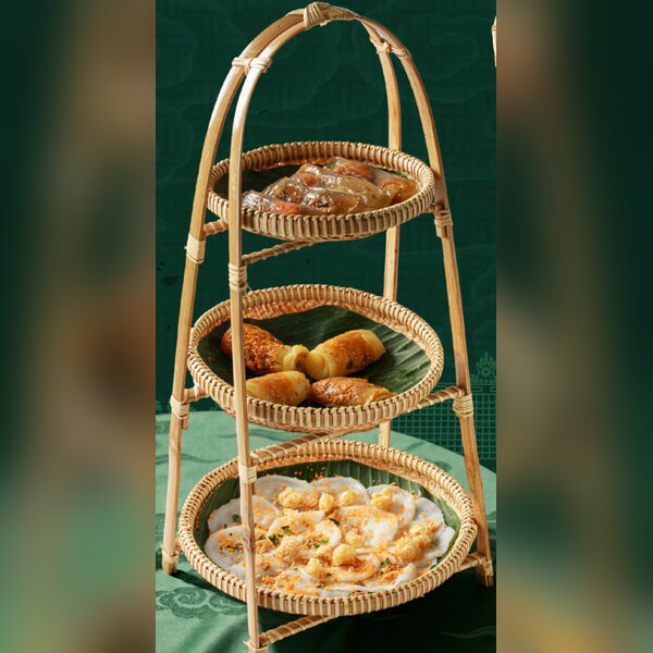 Hue Specialty Cake Platter